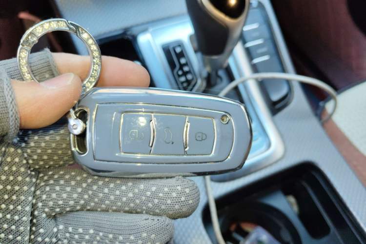 Used Geely Auto Emgrand GS 2016 Elegant Edition 1.8L Automatic LingShang Model Vehicle Key