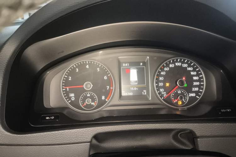 Used Volkswagen Multivan 2012 2.0 TSI Two-Wheel-Drive Luxury Edition Instrument Cluster