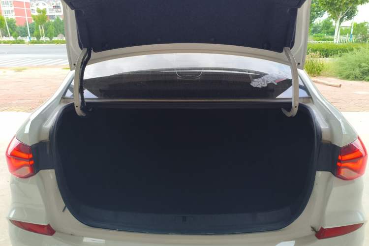 Used Chevrolet Monza 2020 320 Automatic Enjoyment Edition