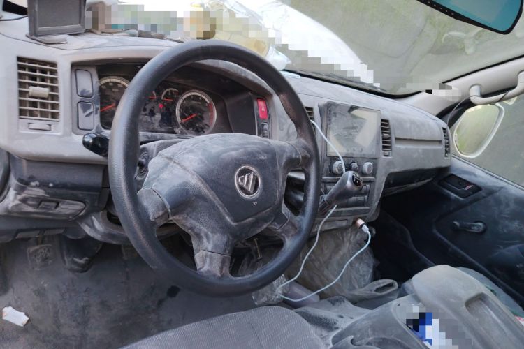 Used Foton Scenic G7 2017 2.0L Short-Wheelbase Commercial Van High-Roof 2-Seater 4Q20M