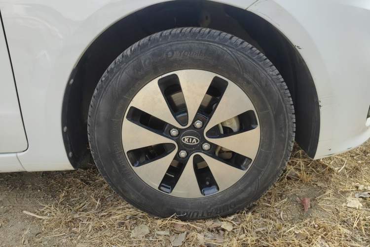 Used Kia K2 2015 Sedan 1.4L Automatic GLS
