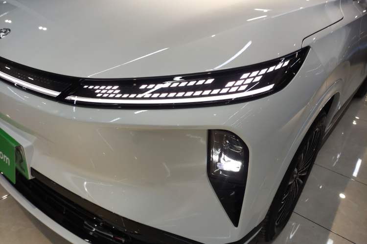 Used Dongfeng Aeolus L8 2025 Model 185KM Ideal Edition
