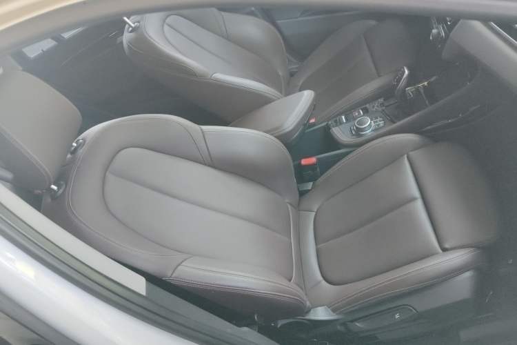 Used BMW X1 2020 sDrive20Li Premium Edition Right Front Seat