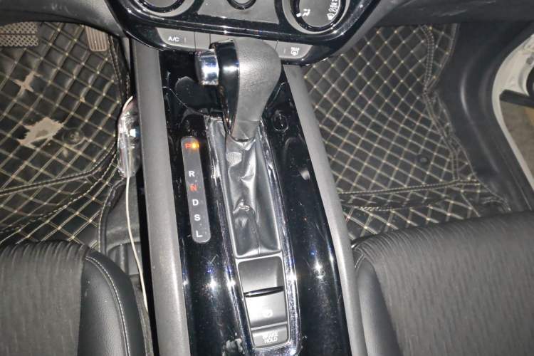 Used Honda Vezel 2020 1.5L CVT Pioneer Edition