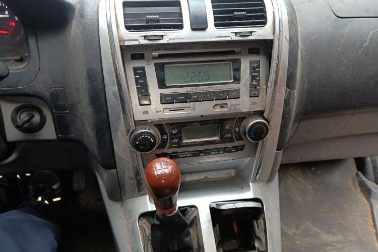 Used Foton Scenic G5 2019 2.0L New Express 6-Seater 1TZ
