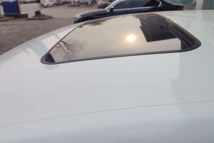 Used Roewe i6 2017 20T Automatic Flagship Edition
