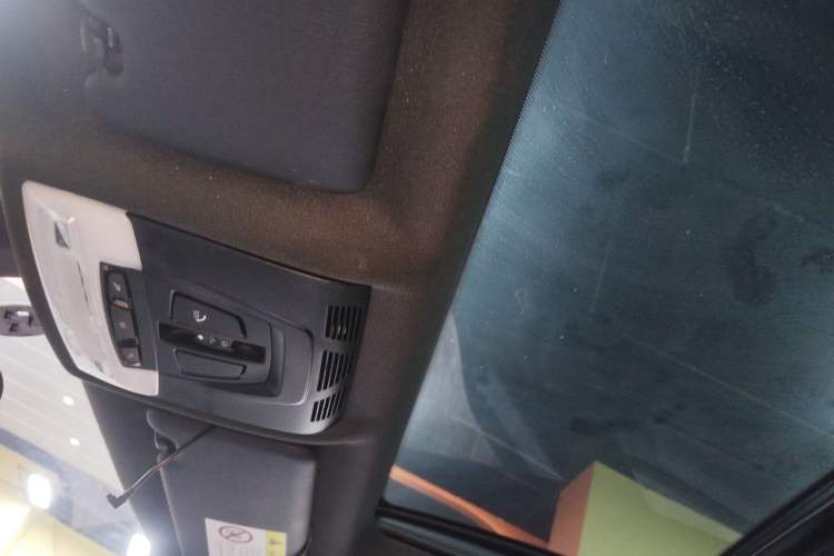 Used BMW 3 Series GT 2017 320i M Sport Headliner