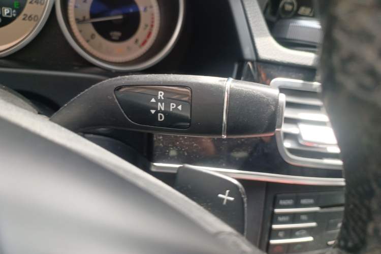 Used Mercedes-Benz E-Class 2015 Restyled E 260 L Sport Edition Gear Lever