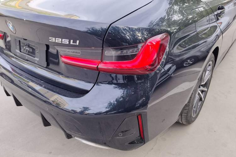 Used BMW 3 Series 2025 325Li M Sport Package Right Rear Taillight