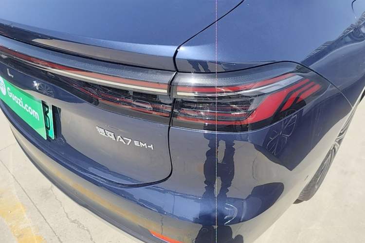 Used Geely Galaxy A7 2025 Model EM-i 150km Starship Edition Right Rear Taillight