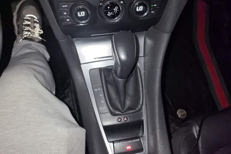 Used DS 5LS 2014 1.6T Luxury Edition THP160
