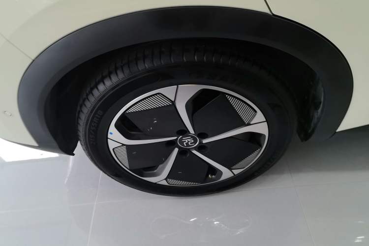 Used BYD Yuan PLUS 2025 Intelligent Driving Version 510 KM Beyond-Grade Edition Right Rear Wheel Hub