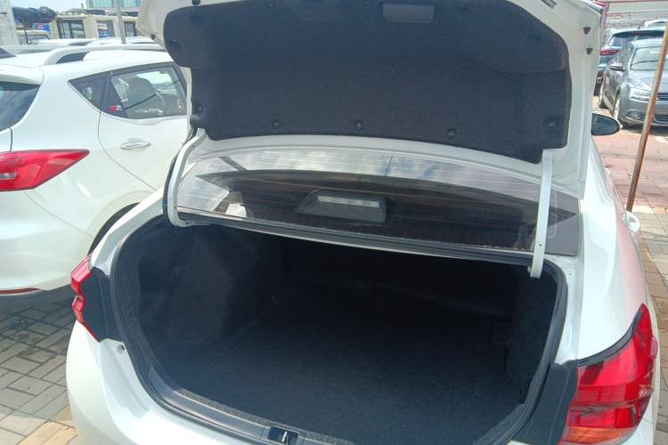 Used Toyota Levin 2018 185T CVT Luxury Edition China V Standard Trunk