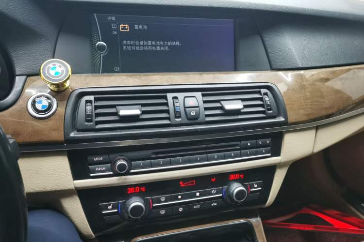 Used BMW 5 Series 2011 528Li Leading Model Audio And AC Panel