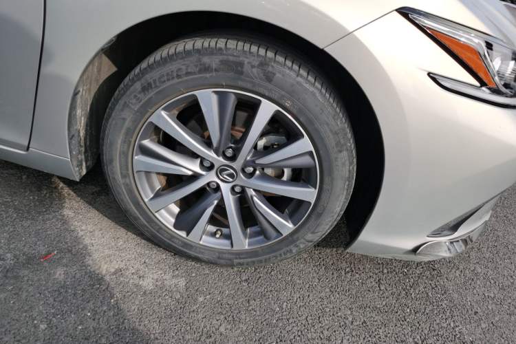 Used Lexus ES 2018 300h Premier Edition China VI Standard Exterior 7