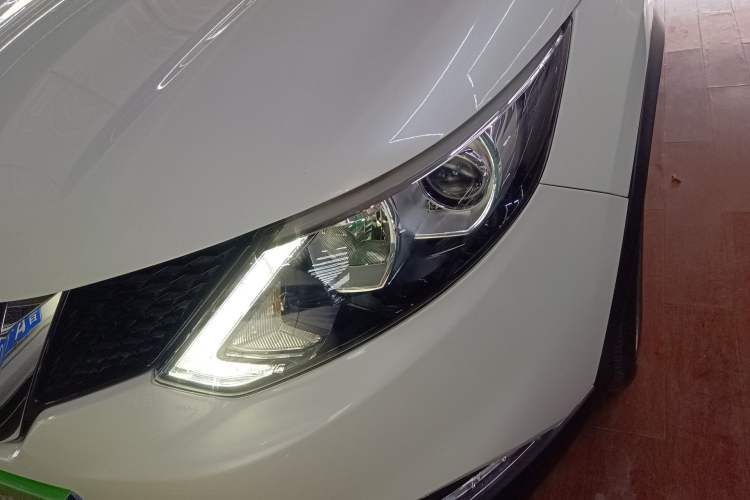 Used Nissan Qashqai 2017 2.0L CVT Luxury Edition China V Standard Left Front Headlight