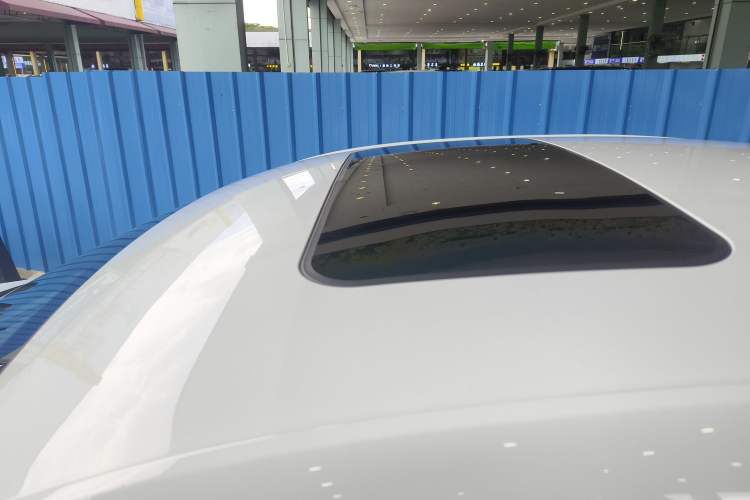 Used Roewe i5 2021 1.5L CVT Platinum Edition