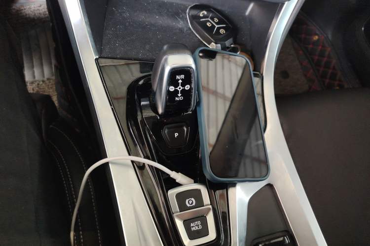 Used Lynk & Co 01 2018 2.0T Two-Wheel-Drive + Version Gear Lever