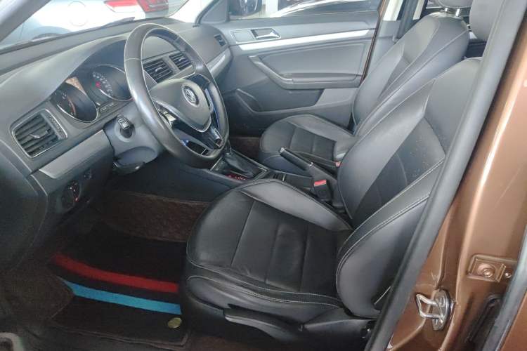 Used Volkswagen Gran Lavida 2015 230TSI DSG Comfort Edition
