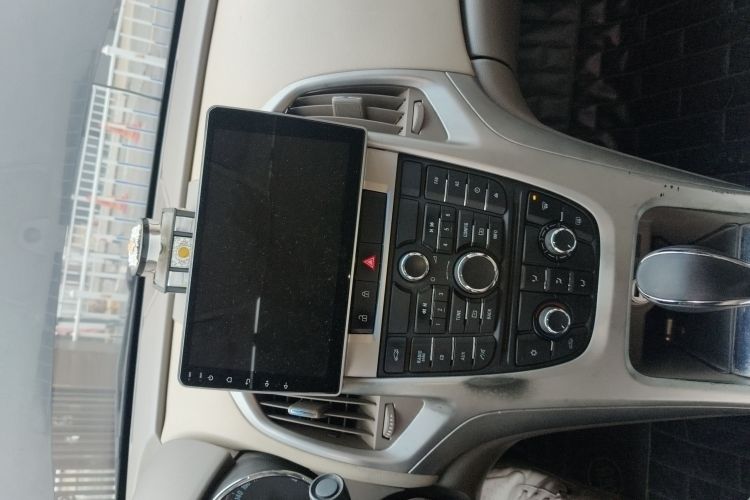 Used Buick GT 2013 GT 1.6L Automatic Comfort Edition Audio And AC Panel