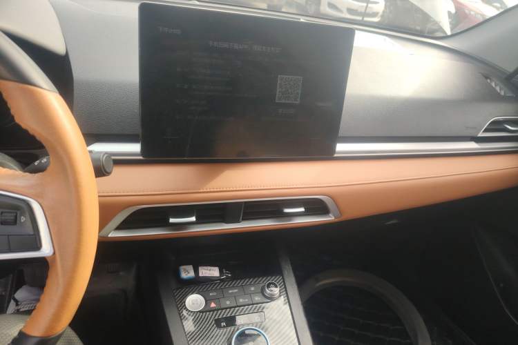 Used BYD e2 2020 Upgraded Version Long-Range Edition Luxury Model Audio And AC Panel
