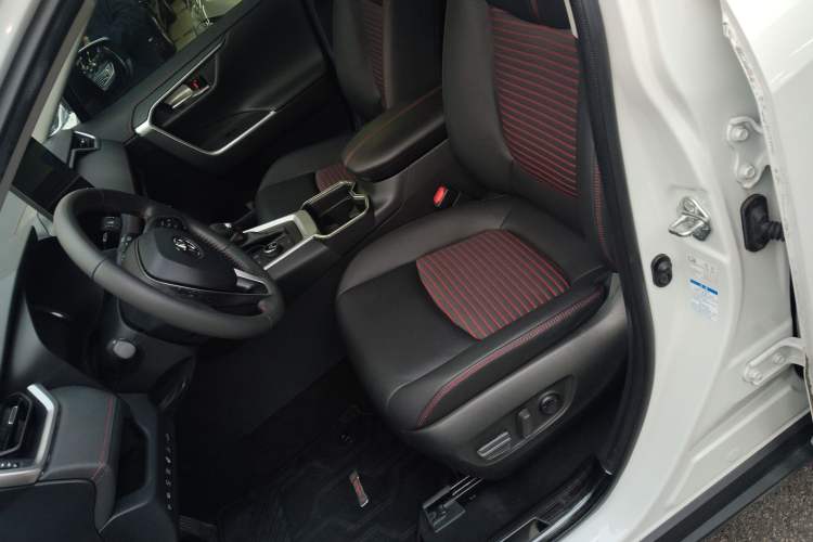 Used Toyota RAV4 Rongfang Plug-in Hybrid 2021 2.5L 4x4 Flagship Pro