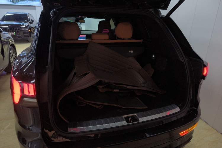 Used Lynk & Co 09 2024 2.0T Four-Wheel Drive Sport Edition Five Seats Trunk