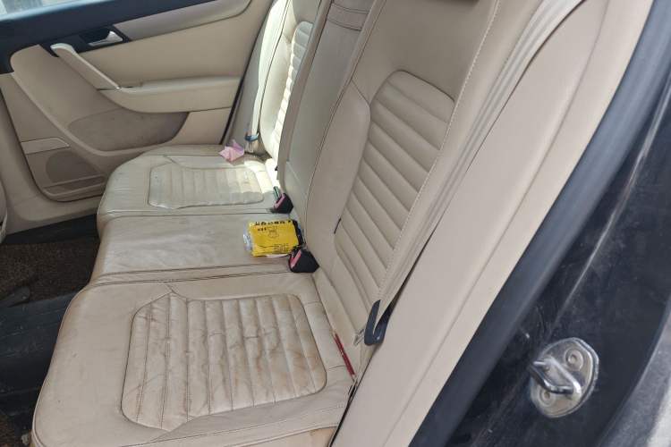 Used Volkswagen Magotan 2012 1.8TSI Luxury Model Left Rear Seat