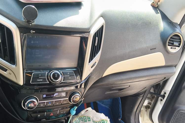 Used Changan CS15EV 2019 400i model
