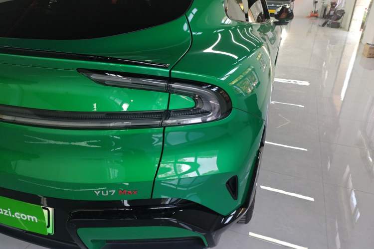 Used Xiaomi Auto YU7 2025 Ultra-Long Range High-Performance All-Wheel-Drive Max Edition
