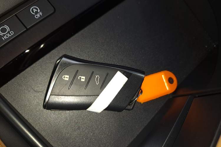 Used Lexus ES 2023 200 Excellence Edition