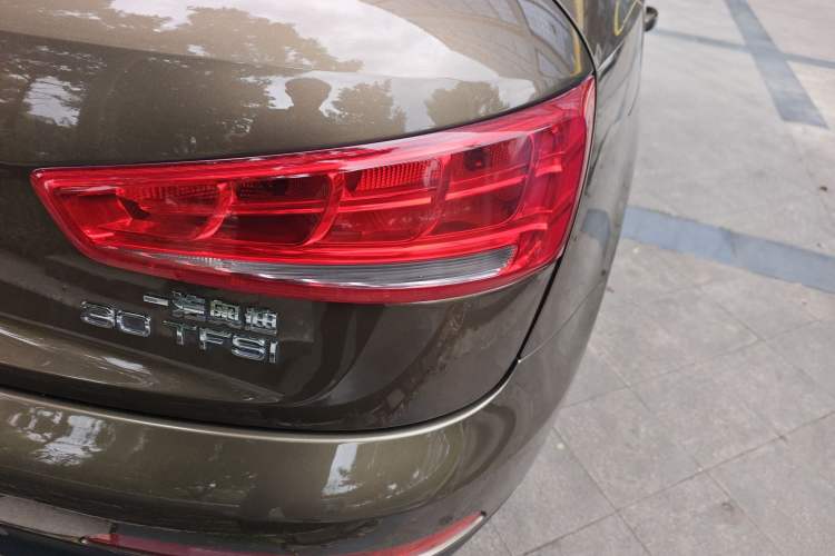 Used Audi Q3 2015 30 TFSI Ambition Edition