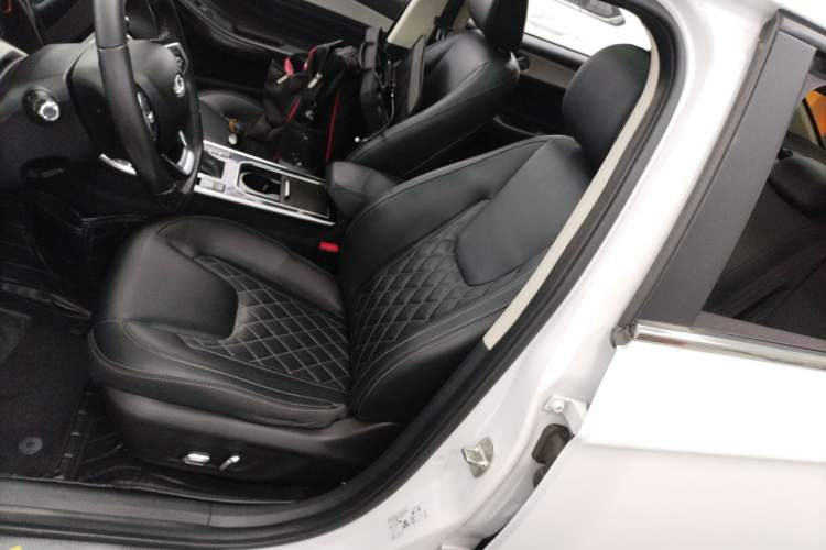 Used Chery Arrizo GX 2019 1.5T CVT New Color Version China VI Standard
