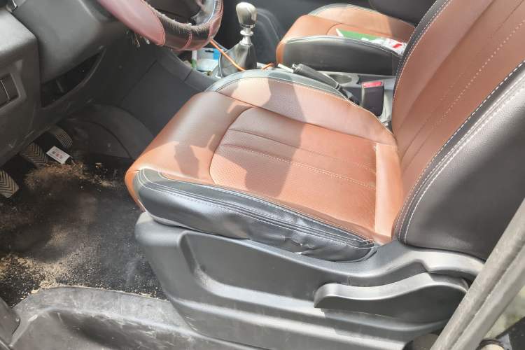 Used FORTHING F600 2016 F600 1.5T Luxury Edition Left Front Seat