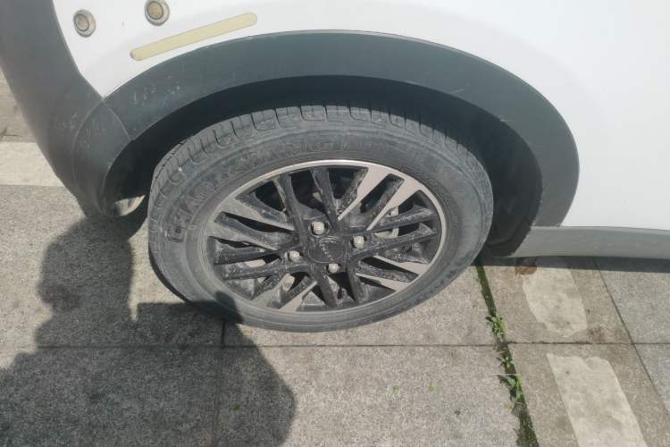 Used Chery QQ Little Ant 2022 Sweet Pink Edition Half-Sugar Version Lithium Iron Phosphate 30 kW 301 km