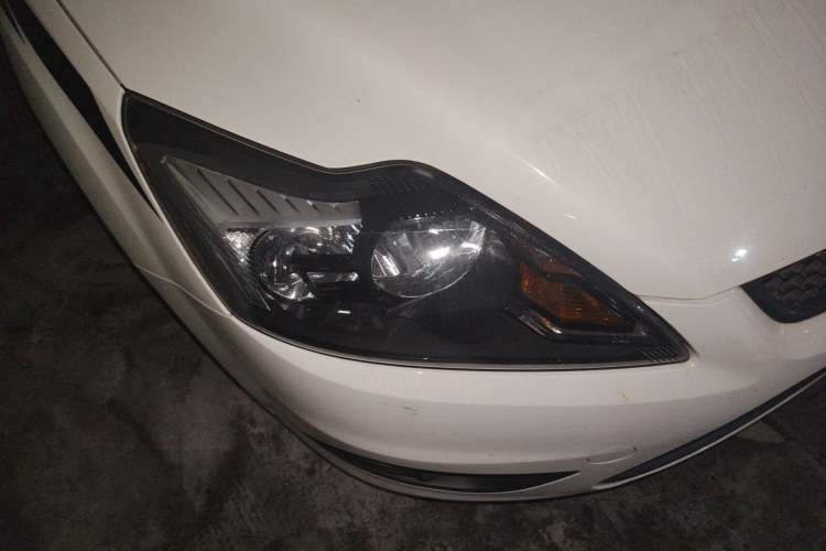 Used Ford Focus 2013 Hatchback Classic 1.8L Manual Millionth Anniversary Edition Right Front Headlight