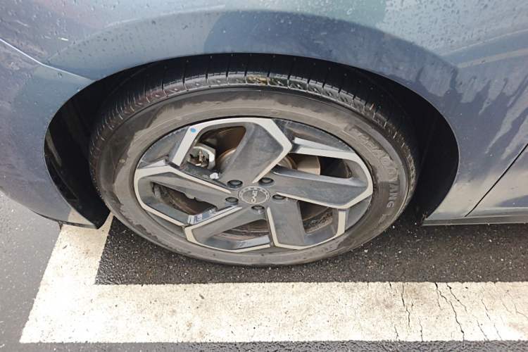 Used BYD Seal 06 New Energy 2024 DM-i 120KM Flagship Model Exterior 4