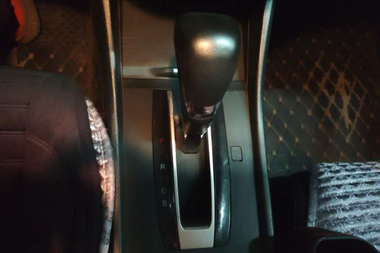 Used Honda Jade 2016 1.8L Automatic Comfort Elite Version 5 Seats