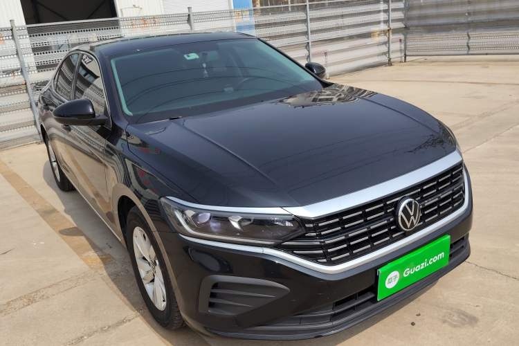 Used Volkswagen Passat 2022 280TSI Business Edition Front Right 45 Deg