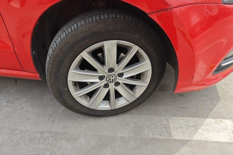 Used Volkswagen Polo 2014 1.6L Automatic Comfort Edition
