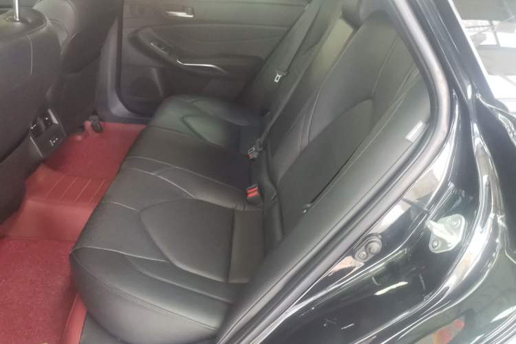 Used Toyota Avalon 2023 2.5L Luxury Edition Left Rear Seat