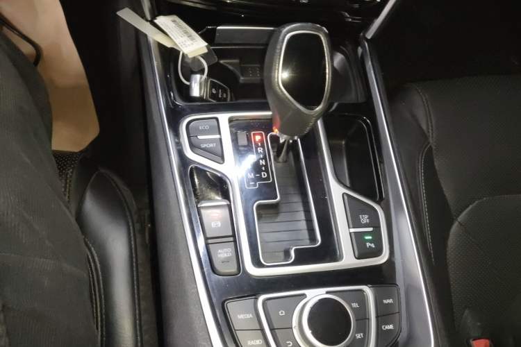 Used Geely Auto Emgrand GT 2015 1.8T Flagship Model