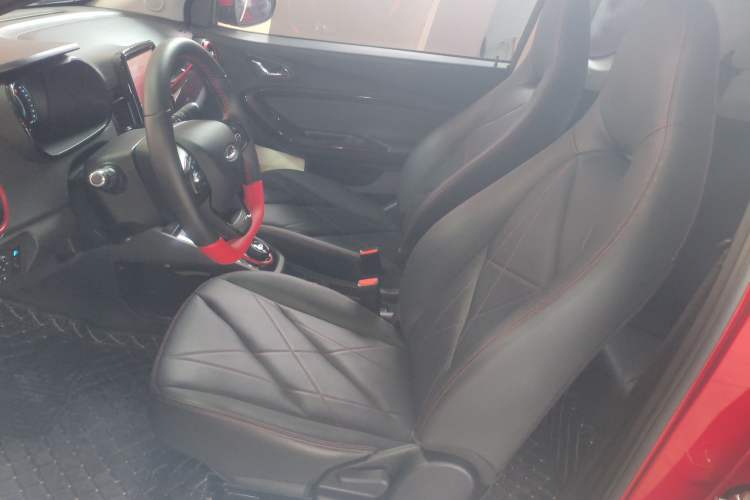 Used Chery Little Ant 2022 Restyled Version Sweet Pink Edition Half-Sugar Version 28.8 kWh 30 kW 301 km