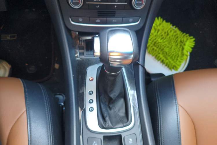 Used Roewe e550 2016 Deluxe Edition
