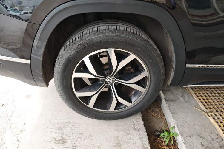 Used Volkswagen Teramont 2020 330TSI Two-Wheel-Drive Luxury Edition China VI Standard
