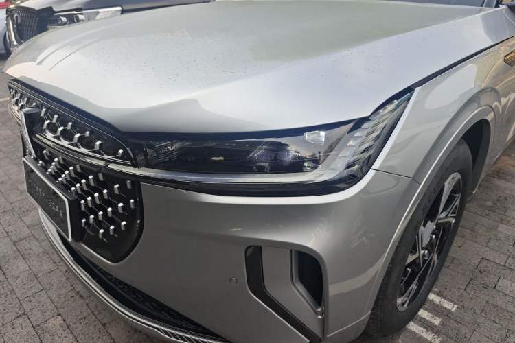 Used Lincoln Nautilus 2025 2.0T All-Wheel-Drive Luxury Hybrid Edition
