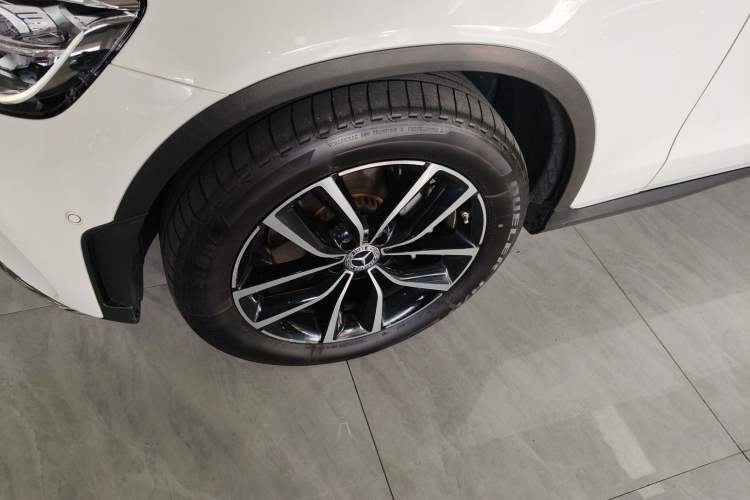 Used Mercedes-Benz GLC 2022 Facelift GLC 260 L 4MATIC Luxury Edition
