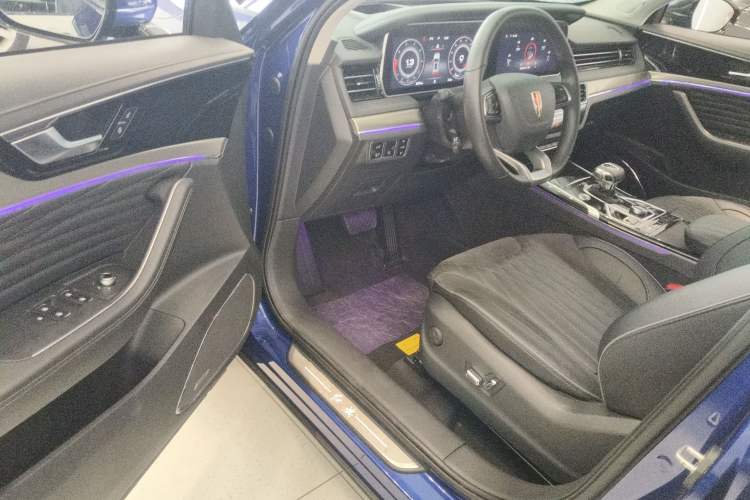 Used Hongqi HS5 2022 Revised Version 2.0T Smart Connect Flagship Edition
