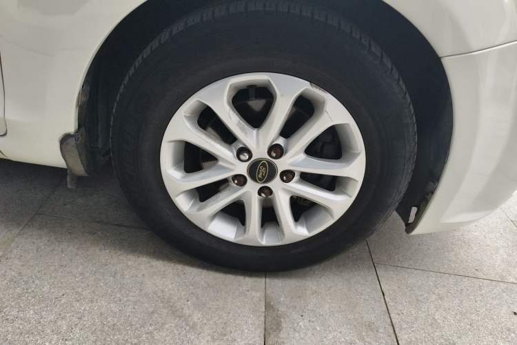 Used Ford Focus 2012 Hatchback Classic 1.8L Manual Base Model