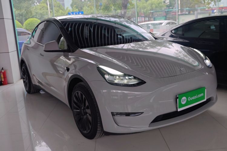 Used Tesla Model Y 2024 Long-Range All-Wheel-Drive Version